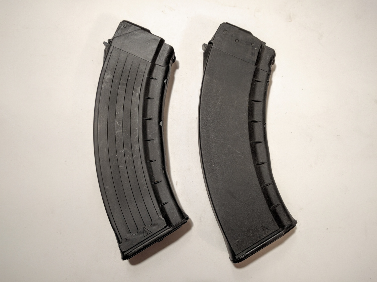 First gen (left) and second gen (right) AK-103 magazines, only the second g...